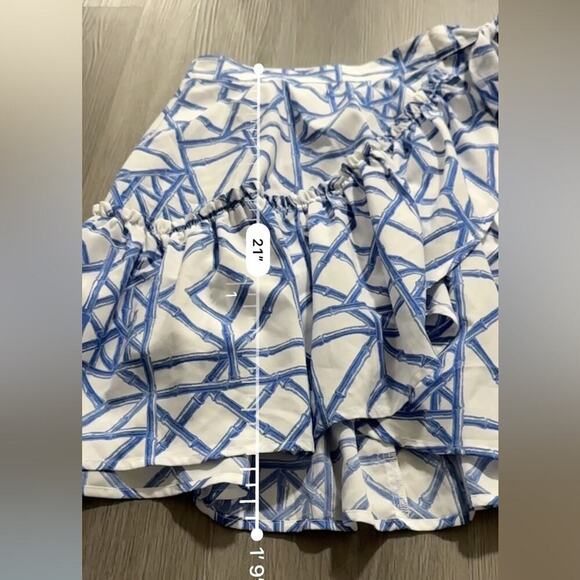 Vineyard Vines Lattice Print Wrap Skirt in Marlin Size 2 - Picture 10 of 10